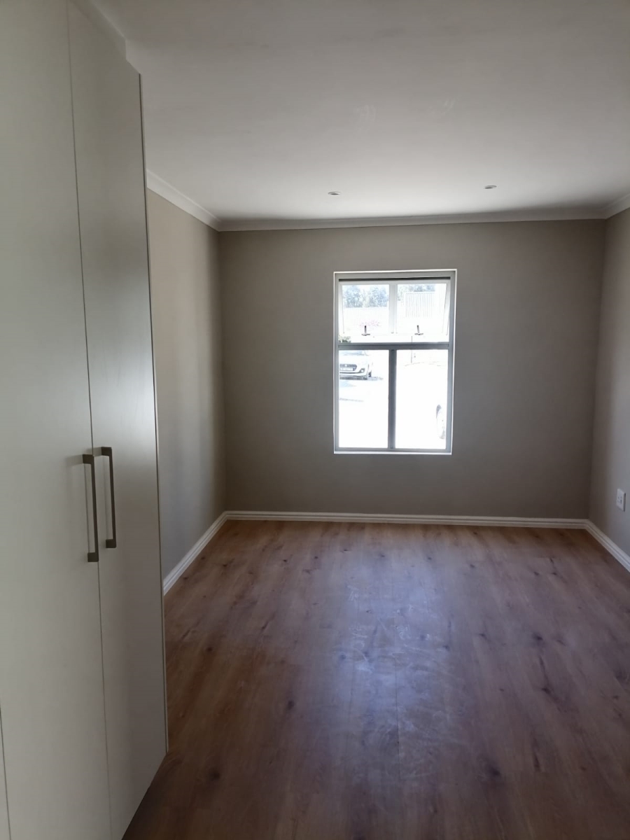 3 Bedroom Property for Sale in Tweespruit Estate Western Cape